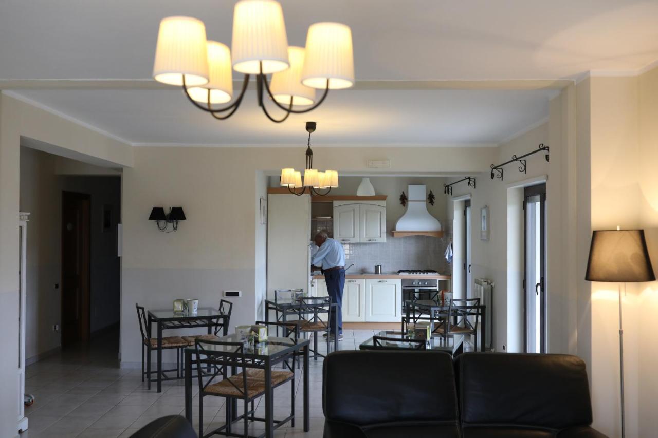 Le Terrazze B&B Formia Bagian luar foto
