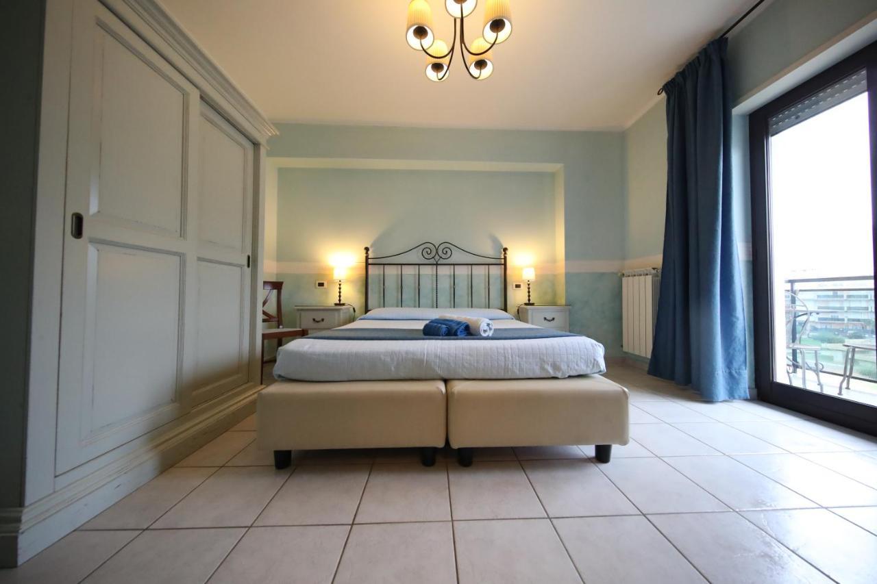 Le Terrazze B&B Formia Bagian luar foto
