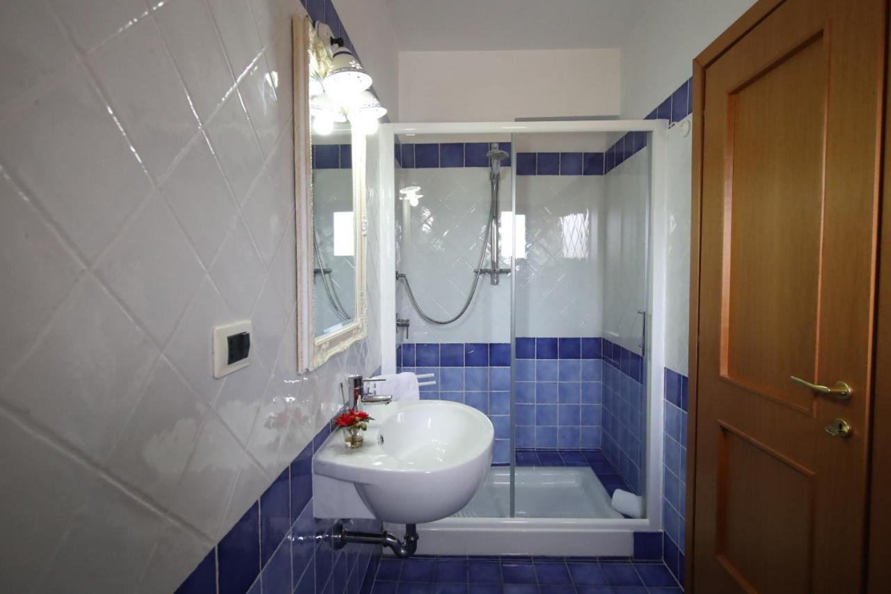 Le Terrazze B&B Formia Bagian luar foto