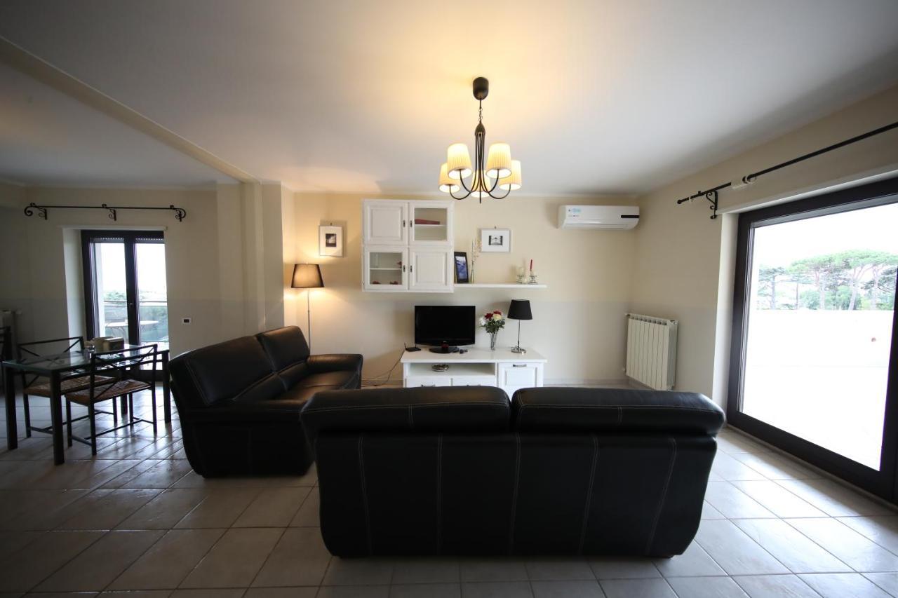 Le Terrazze B&B Formia Bagian luar foto