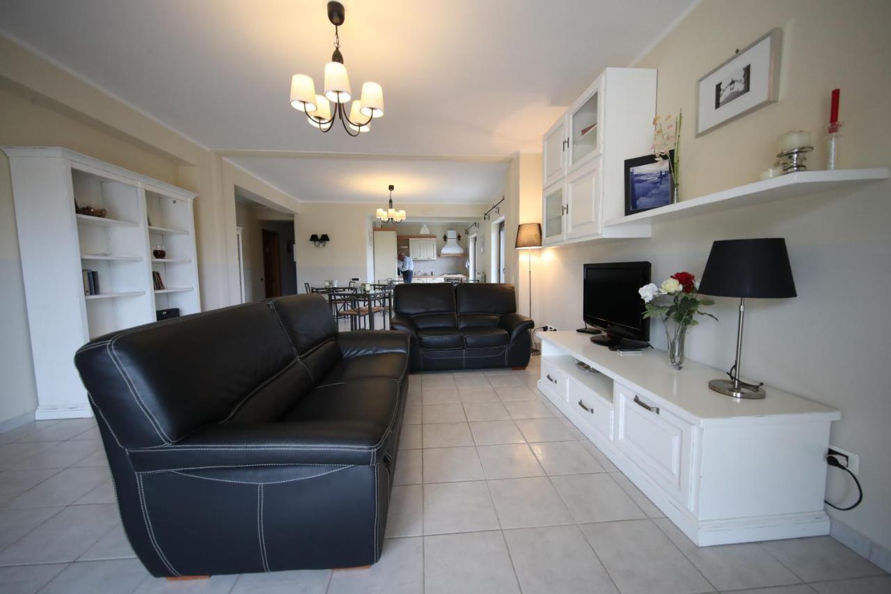 Le Terrazze B&B Formia Bagian luar foto